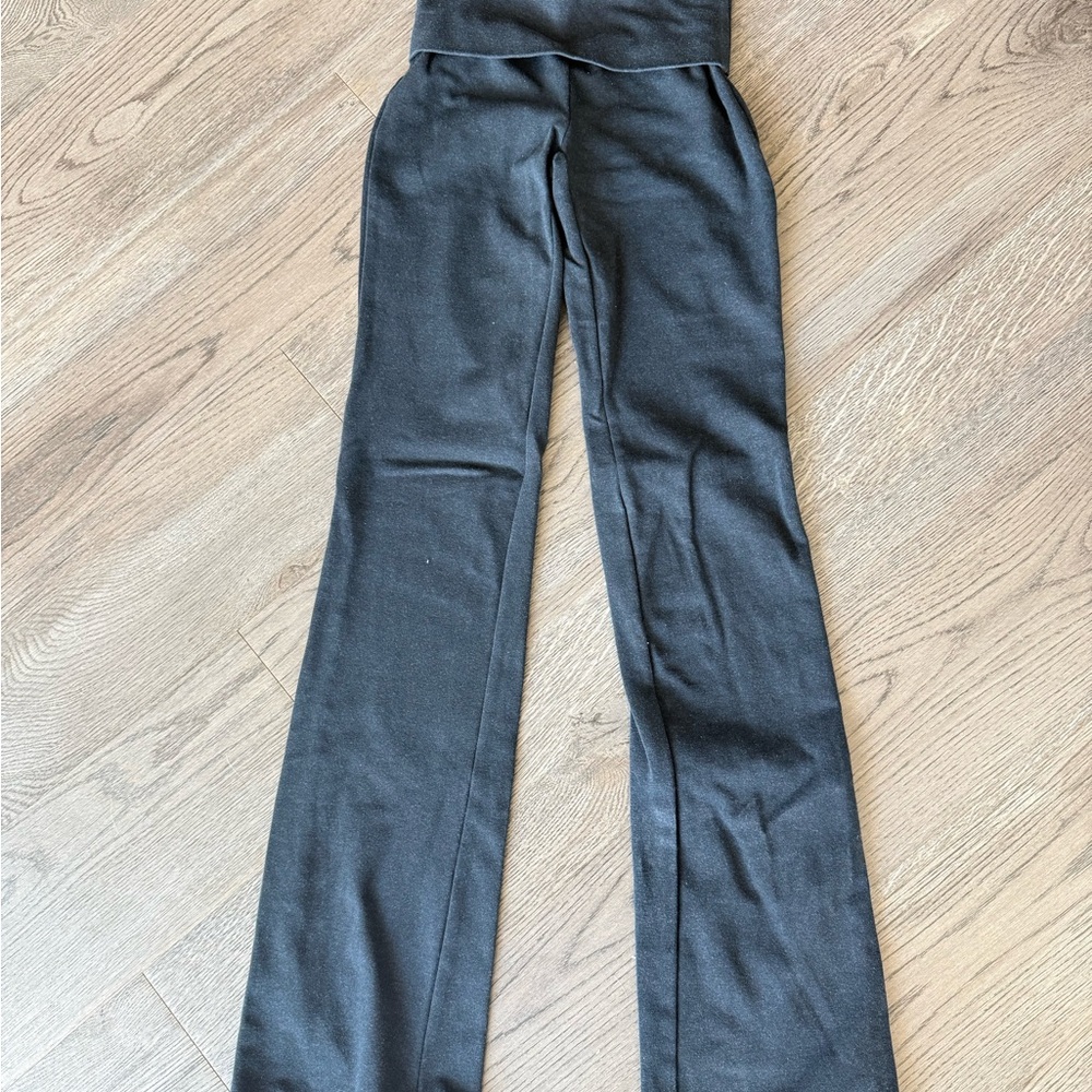 SKIMS fold over pant